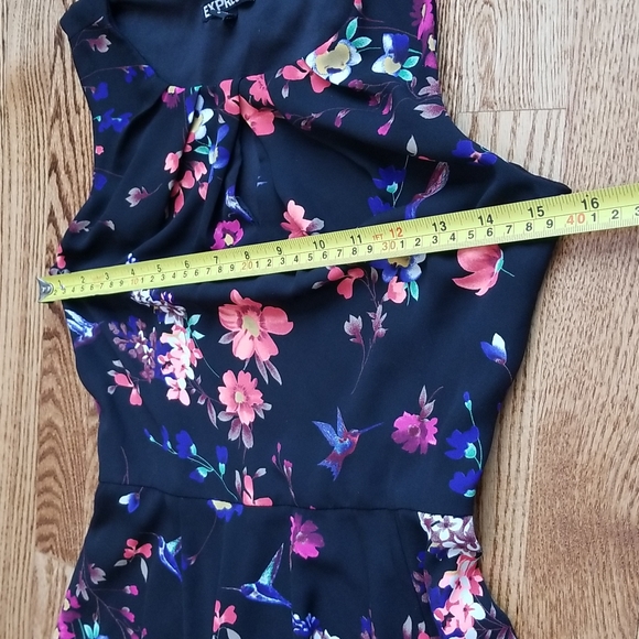 (0) Express Floral Fit & Flare Dress Keyhole Chest Cutout Summer Beach Vacation - Picture 4 of 8